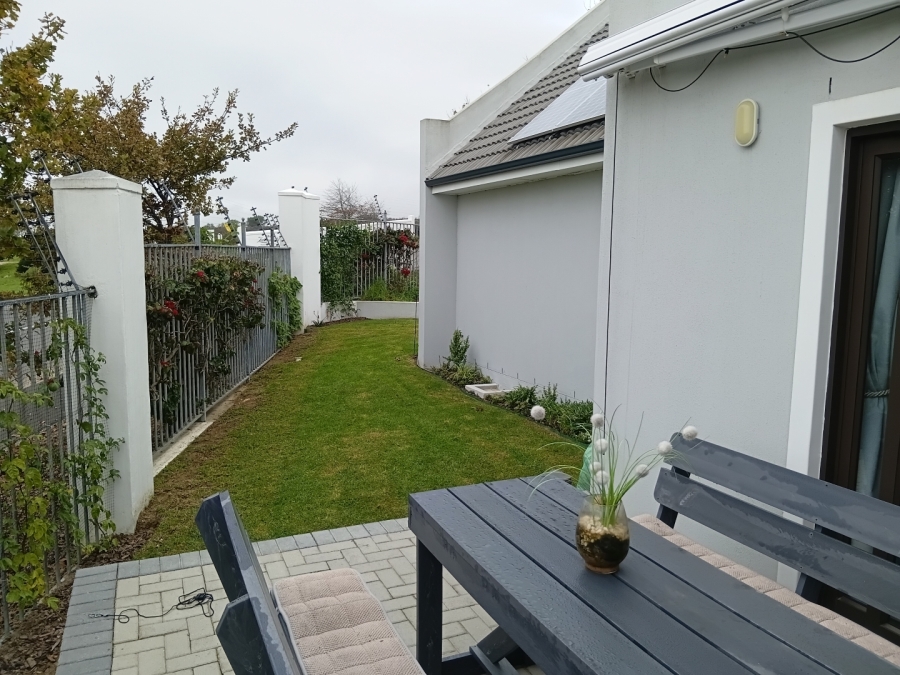 2 Bedroom Property for Sale in Zevenwacht Retirement Village Western Cape